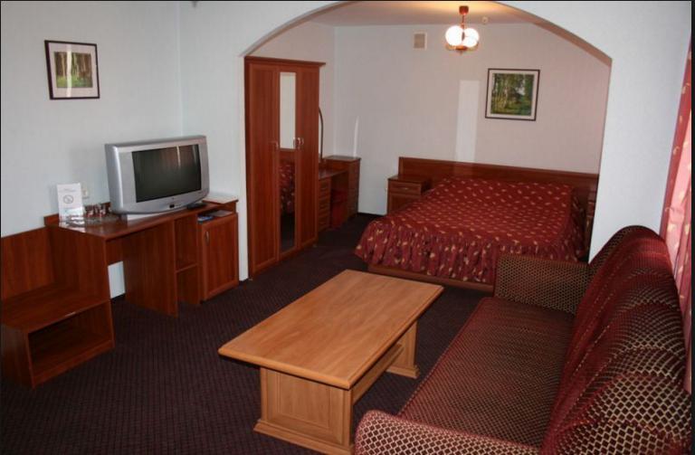 Zhovtnevyi Hotel Vinnytsia Ngoại thất bức ảnh
