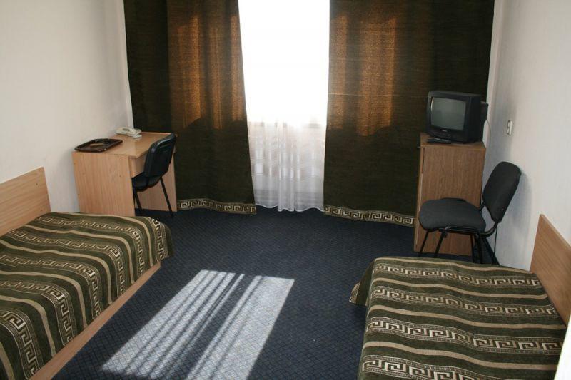 Zhovtnevyi Hotel Vinnytsia Ngoại thất bức ảnh