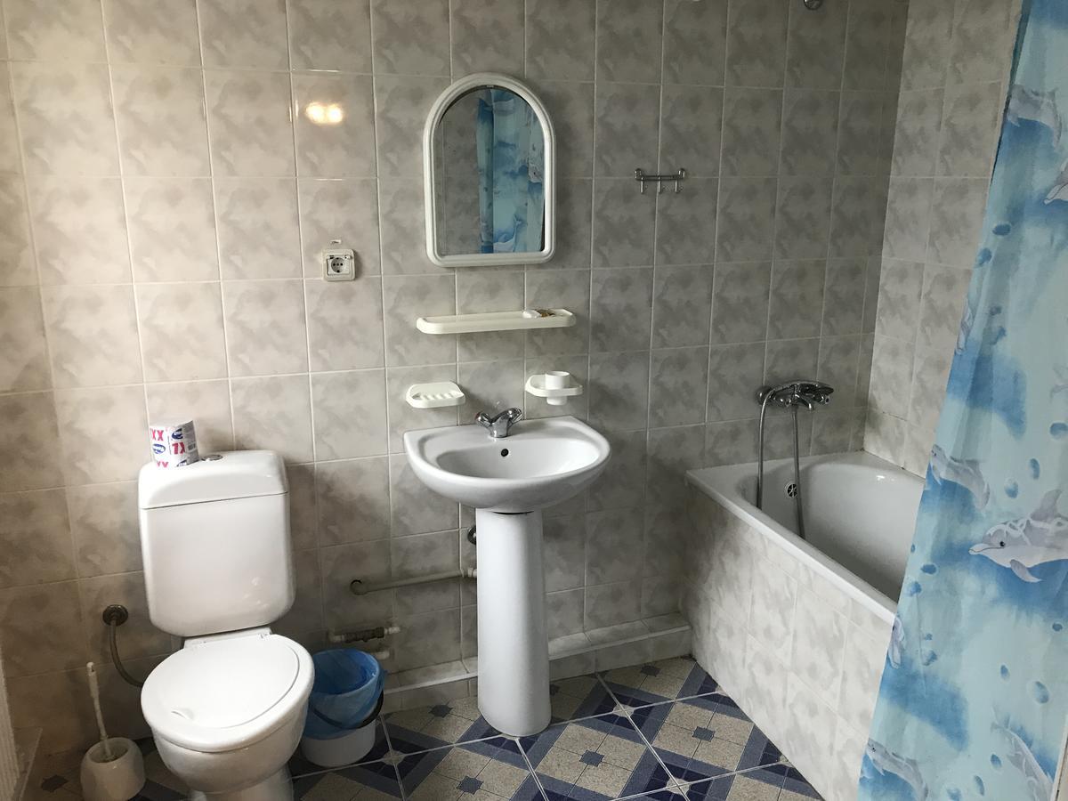 Zhovtnevyi Hotel Vinnytsia Ngoại thất bức ảnh