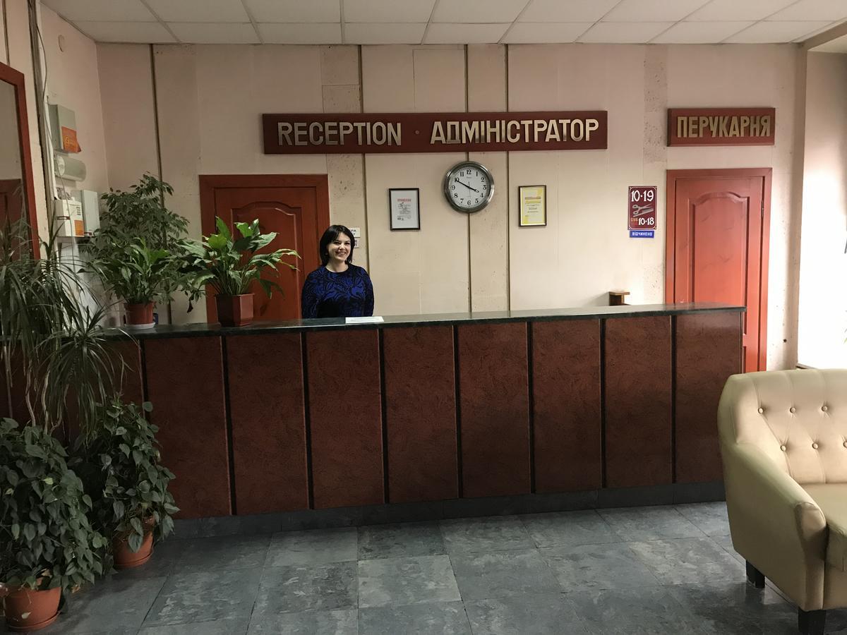 Zhovtnevyi Hotel Vinnytsia Ngoại thất bức ảnh